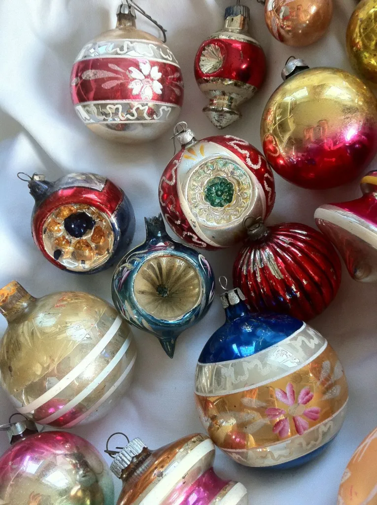 Woolworth Shiny brite Christmas ornaments.  1950s Retro Antique Holiday Decorations.